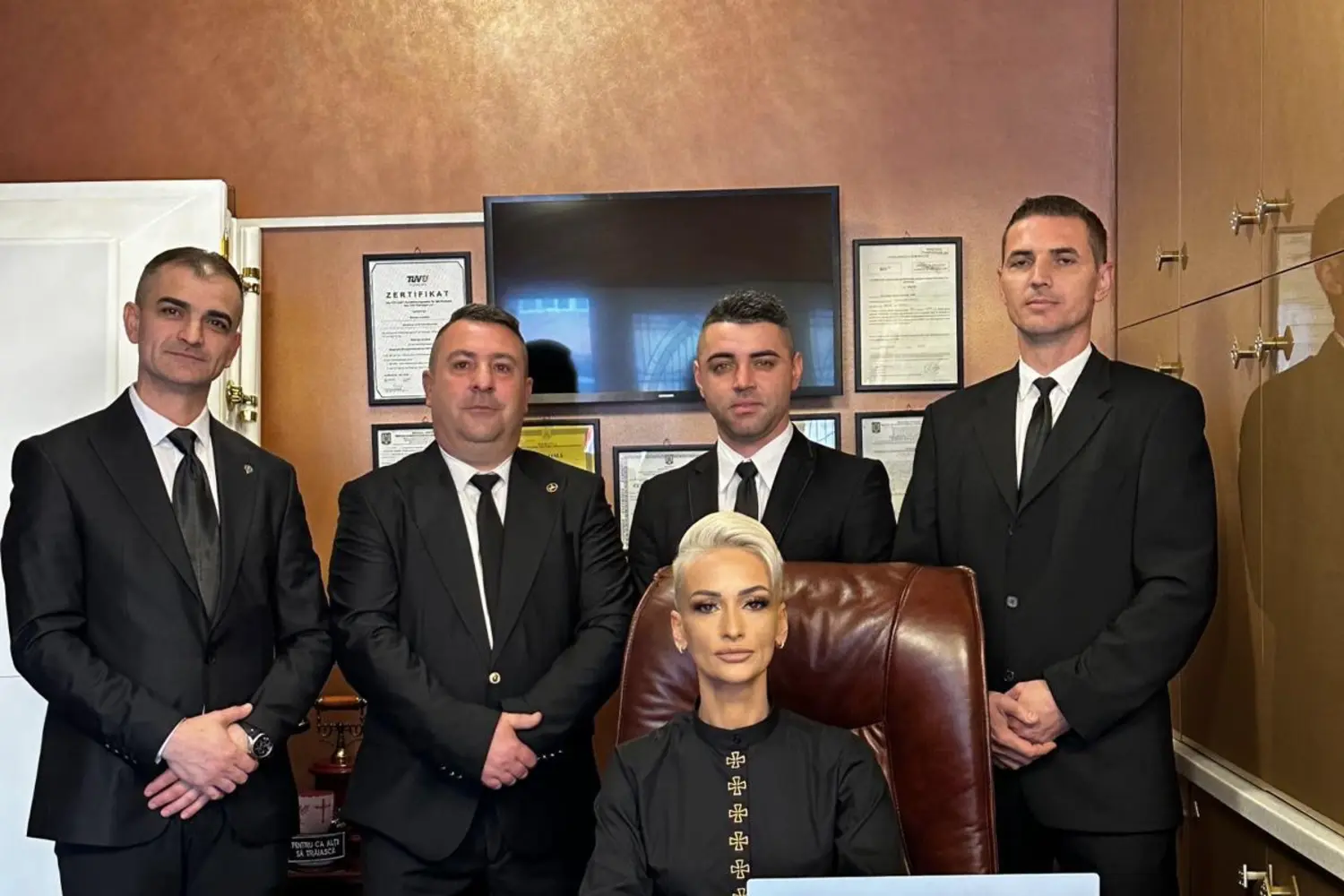 Gabriela Lucuțar and the Heaven Memorial team
